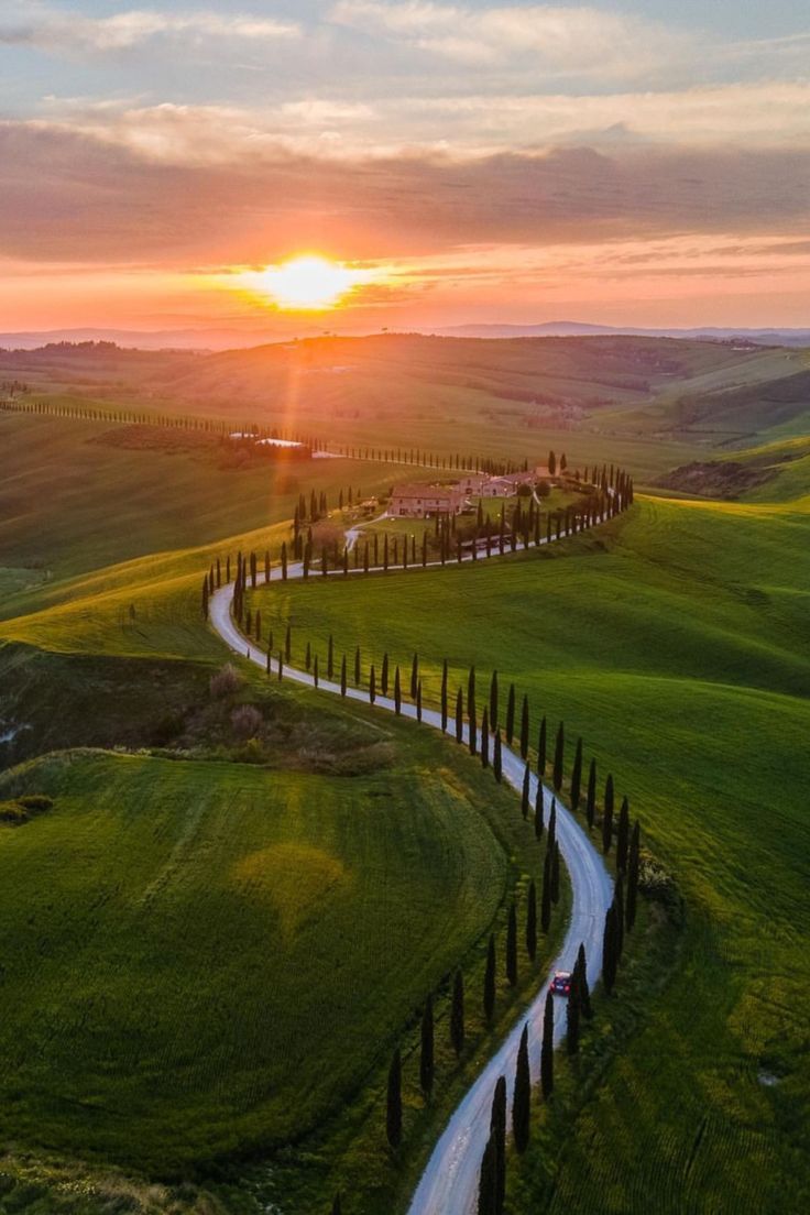 Should You Rent a Car in Florence or Siena? The Decision, Honestly Argued
